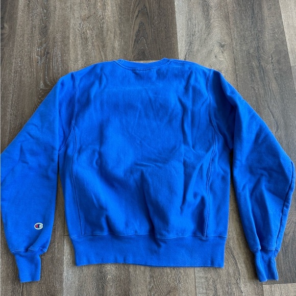 Vintage Drake University sweatshirt.  Unisex size small.  Royal blue. - Picture 7 of 7